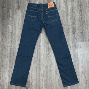 LNWOT Levi’s 514 Straight-Fit Flex Jeans